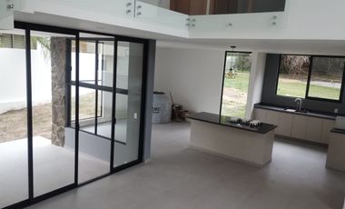 Lujosa Mansion en Colinas de Santa Anita