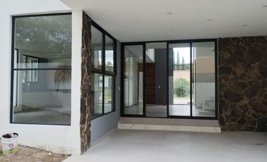 Lujosa Mansion en Colinas de Santa Anita