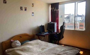 Vendo Departamento Av. Colón y América Cerca Universidad Central. Buen Precio.