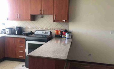 Vendo Departamento Av. Colón y América Cerca Universidad Central. Buen Precio.