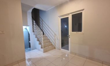 Rumah Terawat Harga Dibawah Pasaran di Cluster Advani Summarecon Karawang