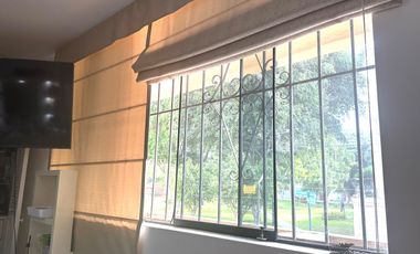 VENDO DPTO EN SURCO LIMITE MIRAFLORES PRIMER PISO FRENTE A PARQUE. P/DOLARES