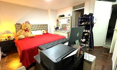 VENDO DPTO EN SURCO LIMITE MIRAFLORES PRIMER PISO FRENTE A PARQUE. P/DOLARES