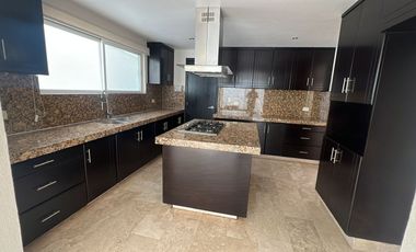 CASA EN RENTA – CLUSTER PUEBLA BLANCA