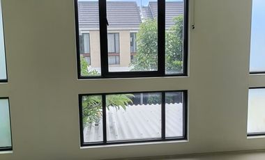 Disewakan Rumah Northwest