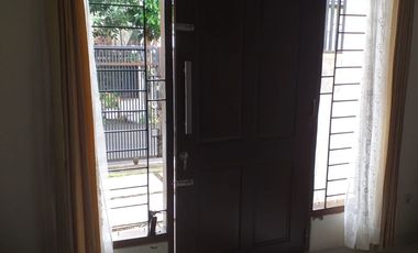 Dijual Rumah Modern 2 Lt. di Komplek Bukit Indah Cihanjuang Cimahi Utara