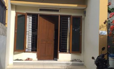 Dijual Rumah Modern 2 Lt. di Komplek Bukit Indah Cihanjuang Cimahi Utara