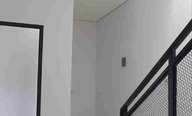 RUMAH READY SIAP HUNI ,UTAN KAYU JAKTIM , FREE AC, KTHEN SET, SMART DOOR LOCK LAST UNIT