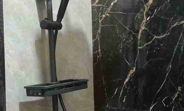 RUMAH READY SIAP HUNI ,UTAN KAYU JAKTIM , FREE AC, KTHEN SET, SMART DOOR LOCK LAST UNIT