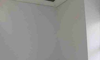 RUMAH READY SIAP HUNI ,UTAN KAYU JAKTIM , FREE AC, KTHEN SET, SMART DOOR LOCK LAST UNIT