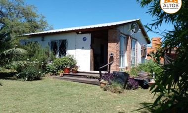 POTRERO DE GARAY- CASA TRES DORMITORIOS-TERRENO 600M2-A METROS DEL LAGO LOS MOLINOS-CORDOBA-ESCRITURA