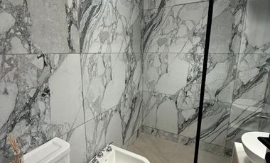 Tres ambientes con cochera, vista al mar.   A ESTRENAR. Mar del Plata