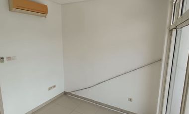 Dijual dan Disewa Rumah 3 Lantai Katamaran indah PIK 1