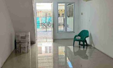 dijual rumah 2 lantai 2 kamar tidur lokasi strategis di taman palem cengkareng jakarta barat
