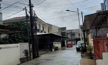 Rumah Gading Griya Kelapa Gading dijual.