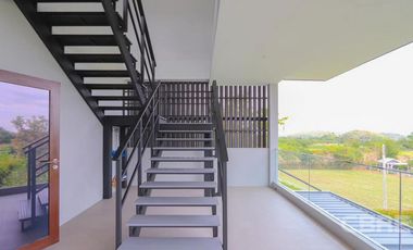 Modern House with Gelato Boutique in Khao Yai (806)
