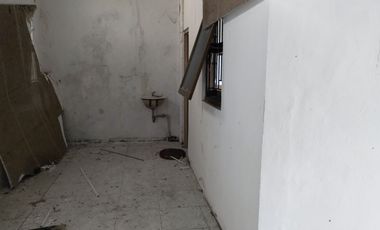 Business Space Suitable for Spacious Carport Business in Cianjur City Center