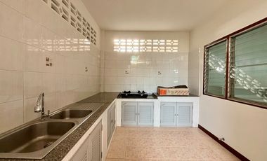 2-Storey House for Rent – 3 Bedrooms, 3 Bathrooms in Central Krabi (Small Pets Allowed)