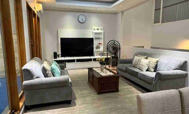 Dijual Rumah Cantik Ada Kolam Renang di Kebayoran Bintaro Jaya