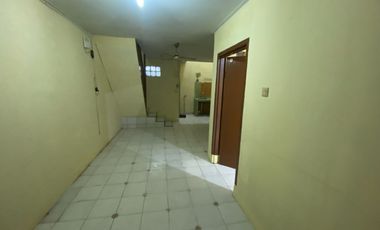 disewakan rumah di tanjung duren jakarta barat