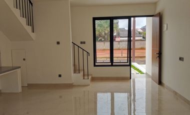 RUMAH BARU CANTIK DALAM CLUSTER SEBELAH GREEN LAKE CITY DURI KOSAMBI