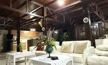 Villa estetik dengan view GWK & View laut, dijual diNusa Dua.