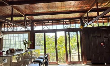 Villa estetik dengan view GWK & View laut, dijual diNusa Dua.