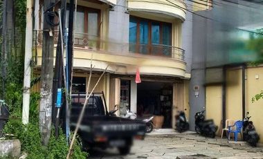 Ruko Plus Rumah Dekat Mall Level 21 Dijual, di Denpasar Barat Area