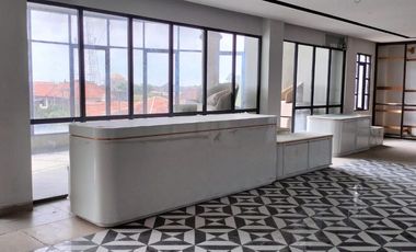 Rumah Kantor lokasi Premium area Renon, Dijual.