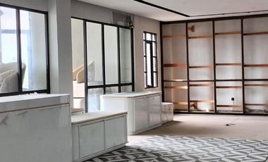 Rumah Kantor lokasi Premium area Renon, Dijual.