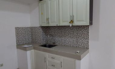 Apartemen PBG Puncak Bukit Golf 2BR Semi Furnish / Kosongan. Baru Renov