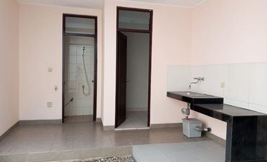 Disewakan Rumah Green Lake City, Asia 8x18m, siap Huni