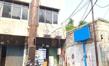 Disewakan Ruko 3 lantai  Pangeran Jayakarta Dalam No 40 n Lokasi strategis Pinggir Jalan Besar 100m Dari Jalan Pangeran Jayakarta