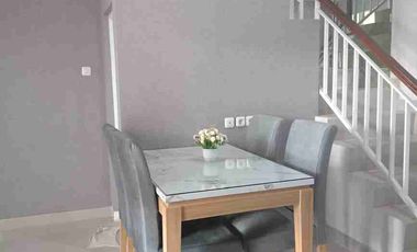 Di jual rumah 2 lantai strategis dekat pasar baru jakarta pusat