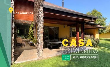 Exclusiva casa en venta, en Los Ángeles