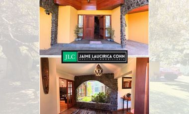 Exclusiva casa en venta, en Los Ángeles