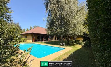 Exclusiva casa en venta, en Los Ángeles