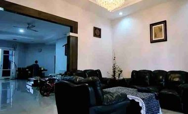 rumah siap huni area bangka lokasi tdk ramai one gate hadap timur