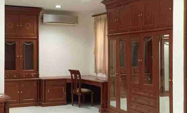 Rumah sewa 2 lantai Puri Kencana