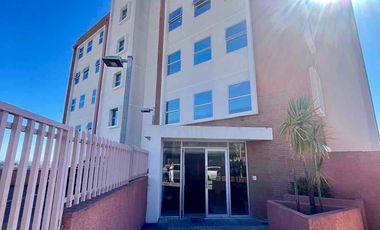 Andalué, frente Portal Rometch, en Edificio Cumbres Center, hasta 4 privados, 2 estac. y bodega