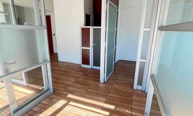 Andalué, frente Portal Rometch, en Edificio Cumbres Center, hasta 4 privados, 2 estac. y bodega