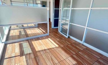 Andalué, frente Portal Rometch, en Edificio Cumbres Center, hasta 4 privados, 2 estac. y bodega