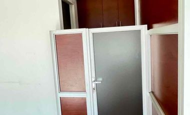 Andalué, frente Portal Rometch, en Edificio Cumbres Center, hasta 4 privados, 2 estac. y bodega