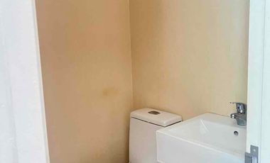 Andalué, frente Portal Rometch, en Edificio Cumbres Center, hasta 4 privados, 2 estac. y bodega