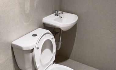 2BR Unit Nicely renovated plus 2 parking