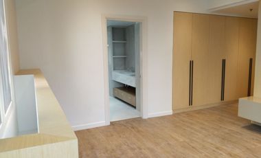 2BR Unit Nicely renovated plus 2 parking