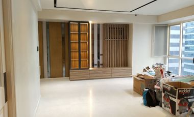 2BR Unit Nicely renovated plus 2 parking