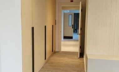 2BR Unit Nicely renovated plus 2 parking