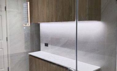 2BR Unit Nicely renovated plus 2 parking