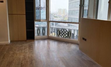 2BR Unit Nicely renovated plus 2 parking